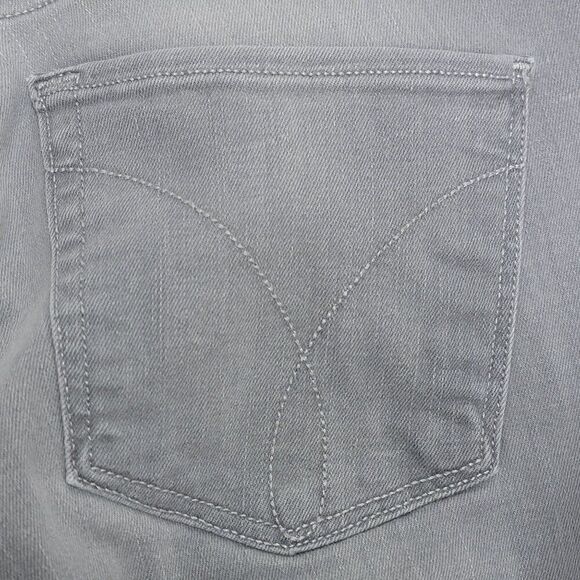 Calvin Klein CK Women's Skinny Jeans Size 26 Light Wash Gray Denim Stretch 26x29 - Picture 10 of 10